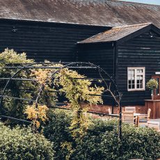 b-hertfordshire-wedding-venue-04