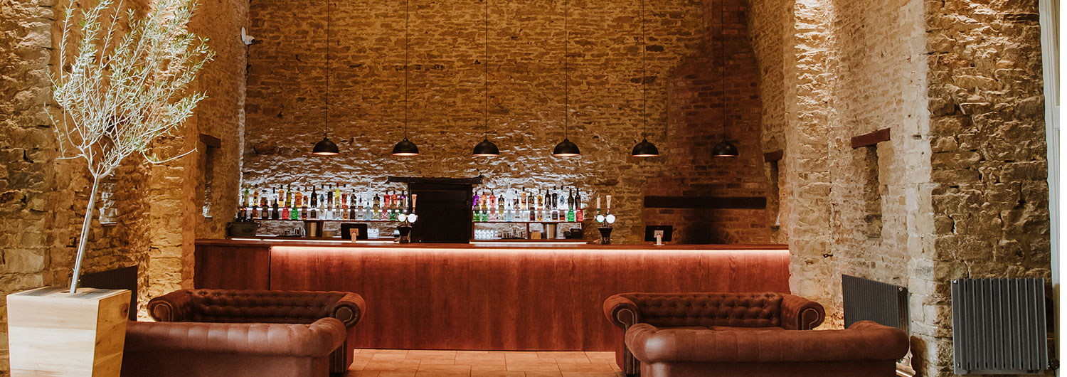 b-oxfordshire-wedding-venue-16