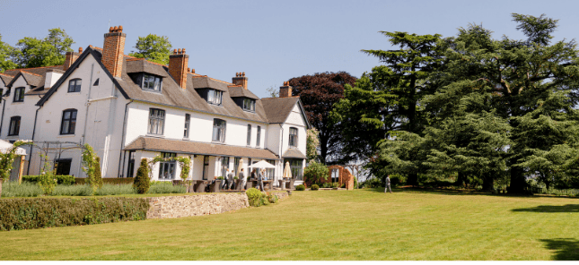 country-wedding-venues-warwickshire-01