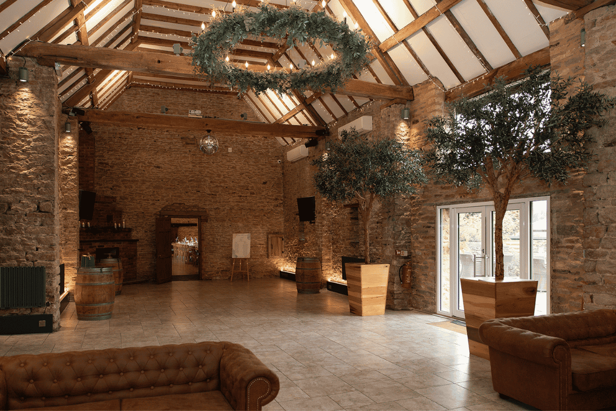 The Aynho Barn 01